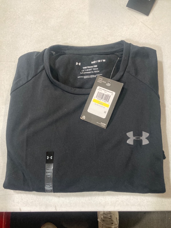 Photo 2 of * used * 3 XL *
Under Armour Tech Tee
