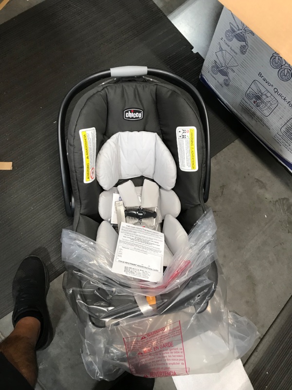 Photo 6 of Chicco Bravo 3-in-1 Trio Travel System, Bravo Quick-Fold Stroller with KeyFit 30 Infant Car Seat and Base, Car Seat and Stroller Combo | Calla/Grey Calla Bravo