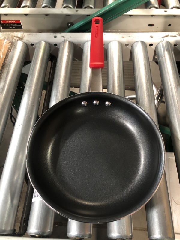 Photo 2 of * 10 inch *
Tramontina Professional Aluminum Nonstick Restaurant Fry Pan