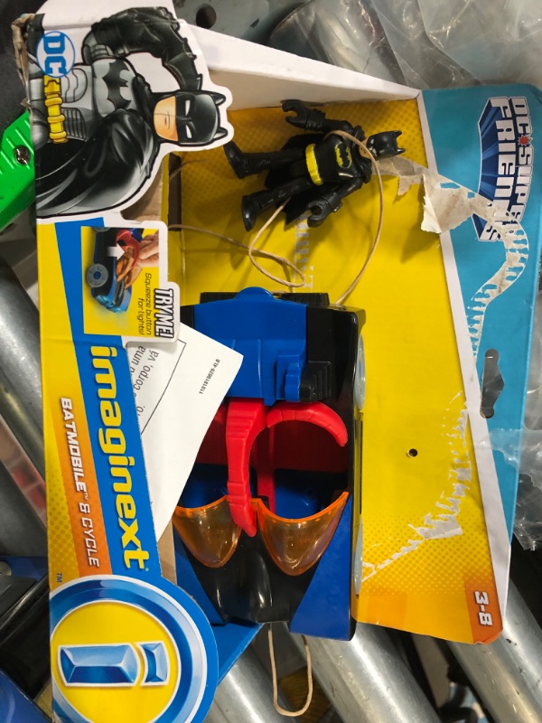 Photo 3 of DC Super Friends Fisher-Price Imaginext DC Super Friends Batmobile & Cycle