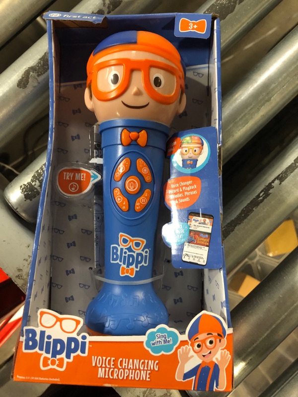 Photo 2 of [READ NOTES]
Blippi Voice Changing Microphone, 8.5-Inch - Lights and Sounds 