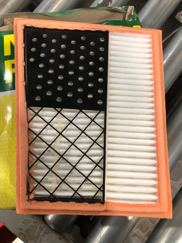 Photo 2 of Mann Filter C 25 004 Air Filter