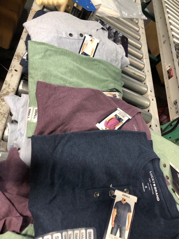 Photo 2 of 4 pack - Lucky Brand Men's Short Sleeve Henley Three Button Tee (vintage violet, light blue, Navy blue, green)
