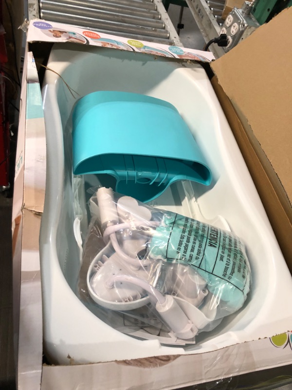 Photo 2 of **USED** Summer Lil Luxuries Whirlpool Bubbling Spa & Shower (Blue) - Luxurious Baby Bathtub with Circulating Water Jets, 2 Count (Pack of 1)