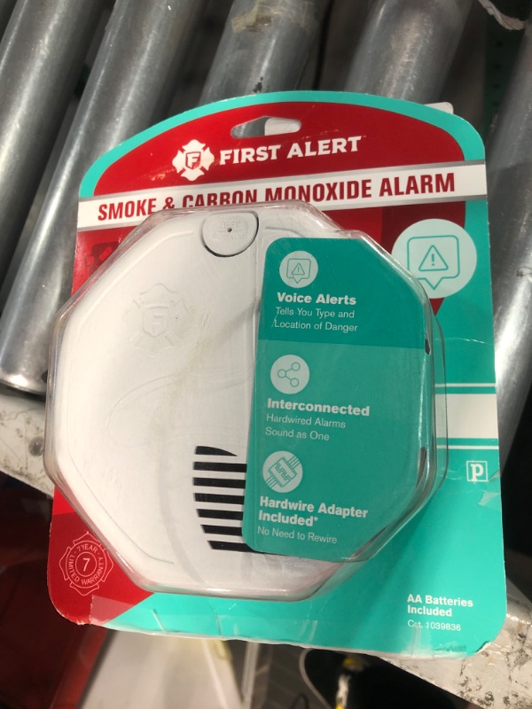 Photo 2 of First Alert BRK 250648 Combination Smoke Carbon Monoxide Photoelectric Alarm