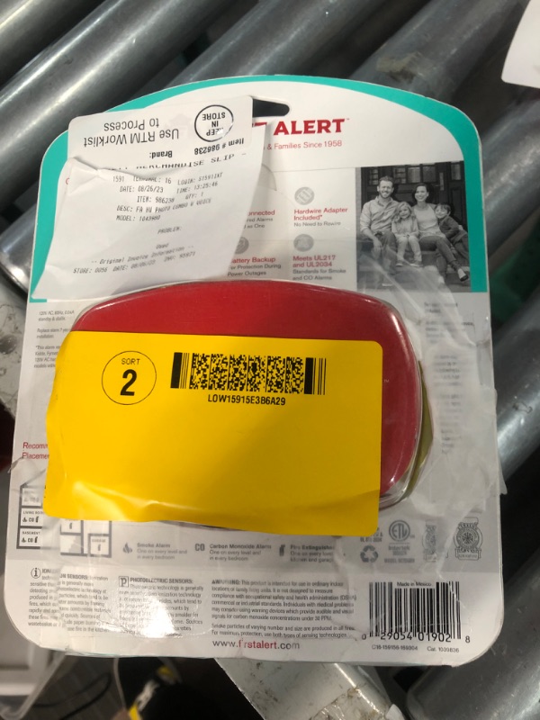 Photo 1 of First Alert BRK 250648 Combination Smoke Carbon Monoxide Photoelectric Alarm