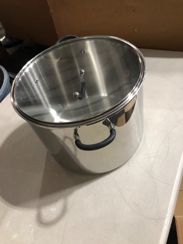 Photo 4 of **LOOKS NEW** Cook N Home 00335 Stainless Steel Saucepot with Lid 20-Quart Stockpot 12.6"D x 17.3"W x 9.6"H