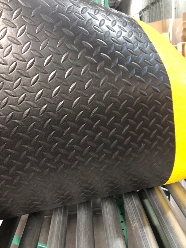 Photo 4 of Notrax 419 Diamond Sof-Tred™ W/Dyna-Shield® Anti-Fatigue Safety Mat