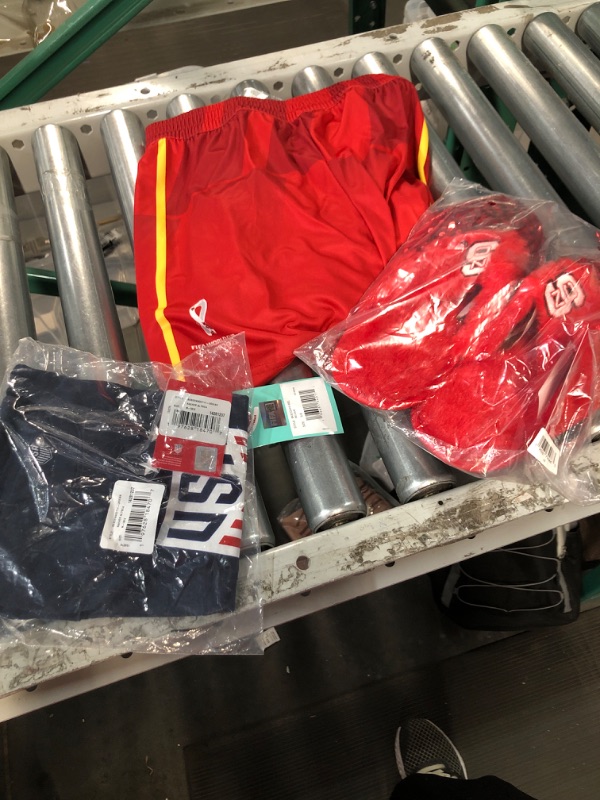 Photo 4 of BUNDLE NON REFUNDABLE Outerstuff Youth & Kids FIFA World Cup Primary Classic Short, Sublimated, Youth Small-8 +
USA National Team Name and Number Tee, Navy, Medium-10/12
