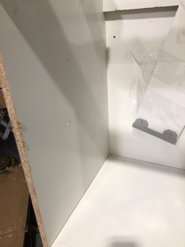 Photo 1 of * item used * damaged * see images *
Design House Brookings Unassembled Shaker Base Kitchen Cabinet 18x34.5x24