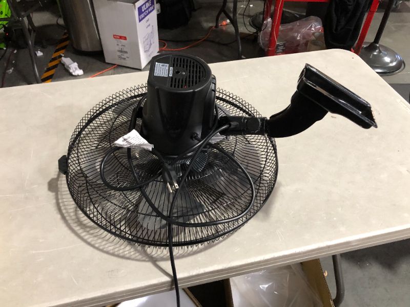 Photo 2 of ***NONFUNCTIONAL - DOES NOT TURN ON - FOR PARTS***
Simple Deluxe 18 Inch Household Commercial Wall Mount Fan