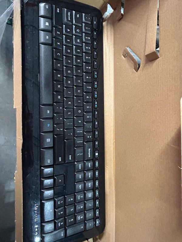 Photo 2 of Microsoft Keyboard/Mouse PY9-00002 Desktop 850 Combo Wireless Black with AES Retail