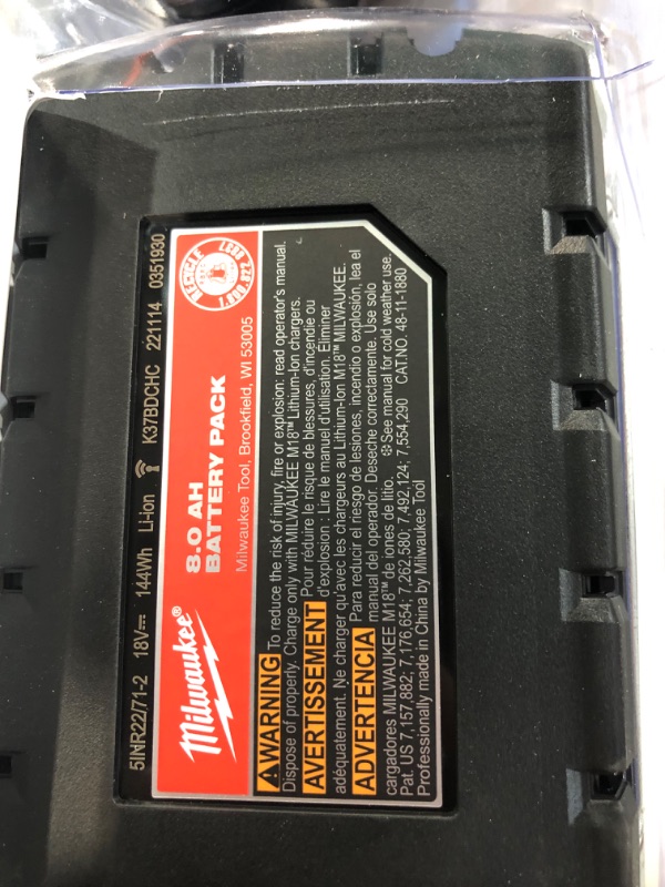 Photo 5 of Milwaukee 48-59-1880 M18 REDLITHIUM HIGH OUTPUT XC 8 Ah Lithium-Ion Battery and M18 /M12 Charger Kit