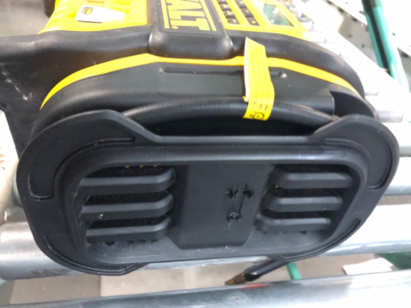 Photo 2 of DEWALT DXAEPS14 1600 Peak Battery Amp 12V Automotive Jump Starter