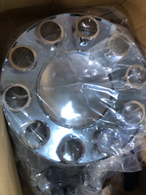 Photo 3 of Axle Wheel Covers for Semi Truck Chrome ABS Plastic with 2 Front and 4 Rear 