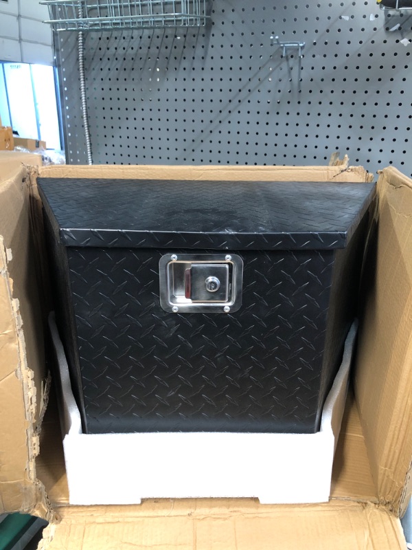 Photo 3 of DOES NOT OPEN**** PARTS ONLY***MAXXHAUL 50218 Aluminum A-Frame Trailer Tongue Box 