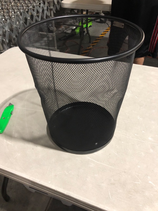 Photo 5 of **SEE NOTES**
Mind Reader Garbage Waste Basket Recycling Bin Set, Round Metal Mesh, Black