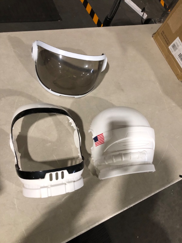 Photo 2 of **PARTS ONLY** **SEE PHOTOS** Astronaut Helmet with Movable Visor Pretend Play Toy Set