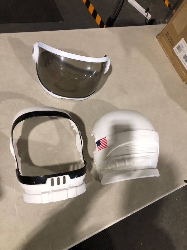 Photo 2 of Astronaut Helmet with Movable Visor Pretend Play Toy Set