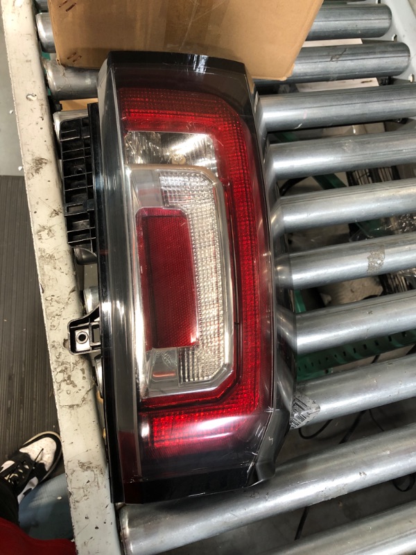 Photo 2 of ***UNABLE TO TEST***
Dasbecan Left driver side tail light Tail Light Assembly Compatible with 2015-2020 GMC Yukon and Yukon XL