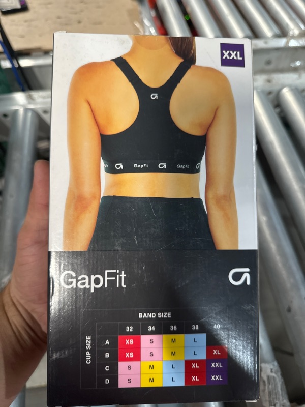 Photo 3 of GAP Fit Women's 4 Way Stretch