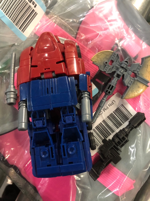 Photo 2 of Transformers Toys Studio Series Voyager Class 03 Gamer Edition Optimus Prime 