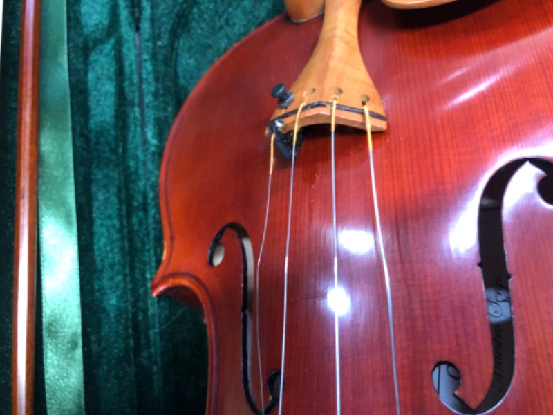 Photo 4 of DAMAGED Cremona Sv-1260 Maestro First Series Violin Outfit 4/4 Size
