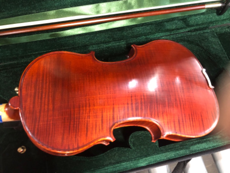 Photo 6 of DAMAGED Cremona Sv-1260 Maestro First Series Violin Outfit 4/4 Size
