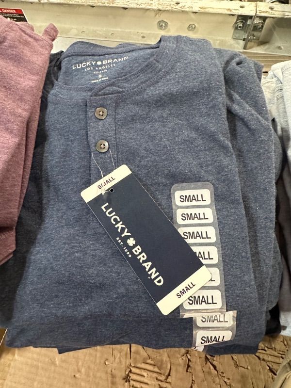 Photo 2 of ***BUNDLE PACK*** lucky brand SMALL TEES