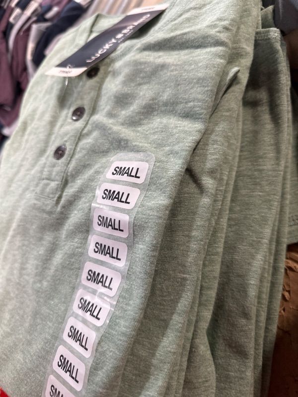 Photo 3 of ***BUNDLE PACK*** lucky brand SMALL TEES