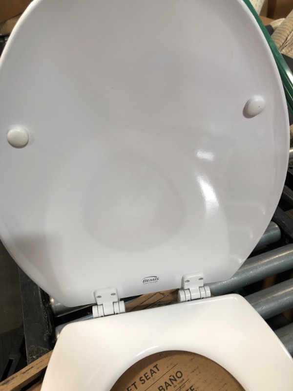 Photo 4 of **NEW OPEN FOR INSPECTION**
BEMIS 170 000 Toilet Seat, ELONGATED, Plastic, White