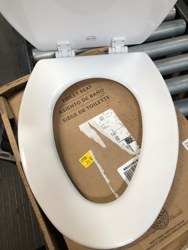 Photo 3 of **NEW OPEN FOR INSPECTION**
BEMIS 170 000 Toilet Seat, ELONGATED, Plastic, White