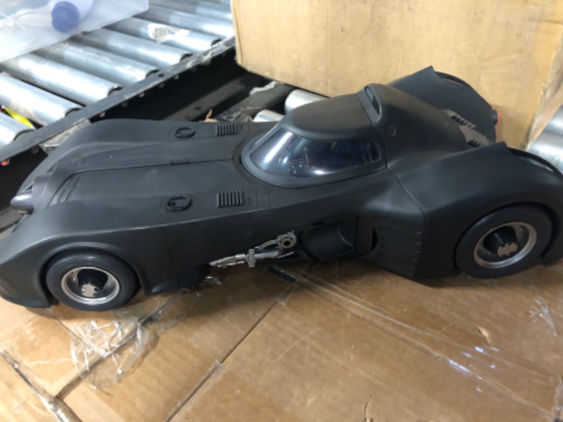 Photo 2 of **NEW OPEN FOR INSPECTION**
McFarlane Toys - DC Multiverse Batman & Batmobile Gold Label 2pk (1989), Gold Label, Amazon Exclusive