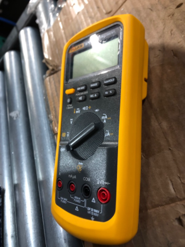 Photo 6 of **TURNS ON- UNABLE TO FULLY TEST**
Fluke 87-5 RMS Industrial Multimeter