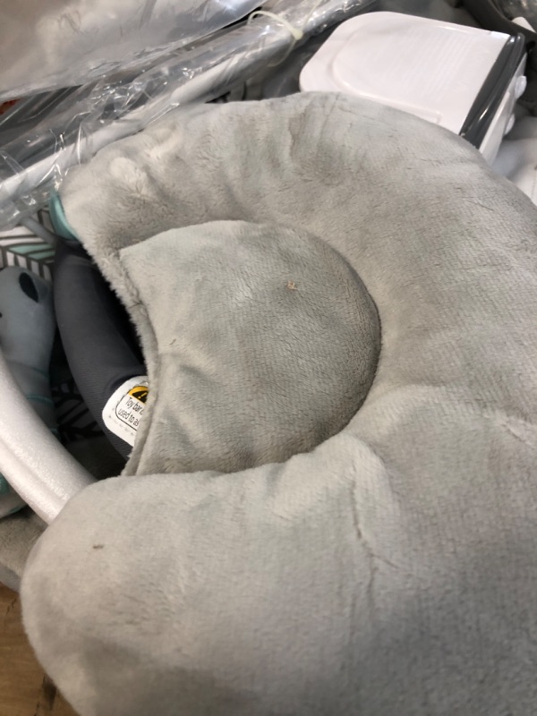 Photo 2 of **USED BUT LOOKS NEW**
Baby Trend EZ Bouncer Grey 24.33x18.11x22.05 Inch (Pack of 1) Ziggy