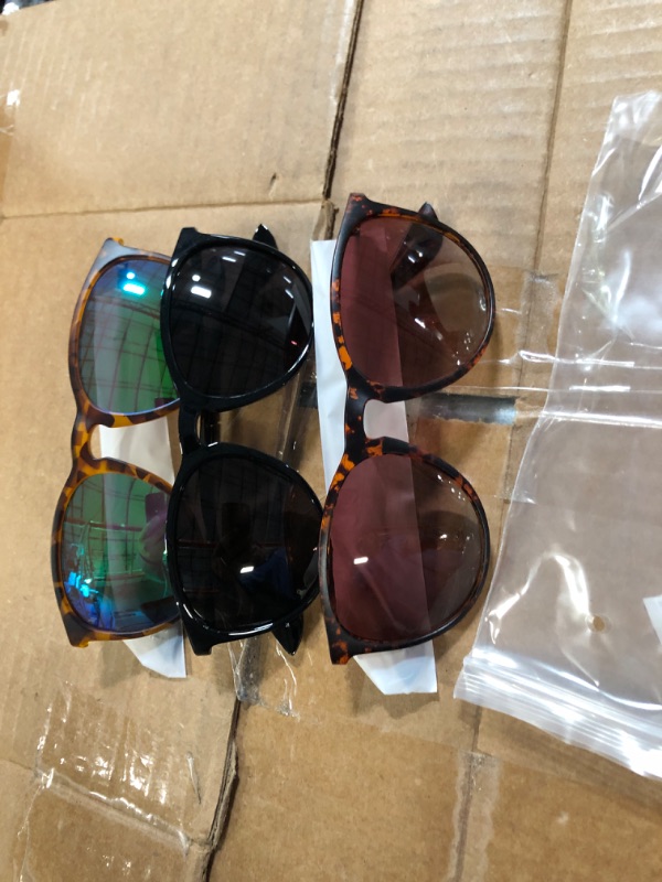 Photo 2 of **NEW, OPENED FOR INSPECTION**
KALIYADI Sunglasses  (3 Packs) Black/Green/Brown