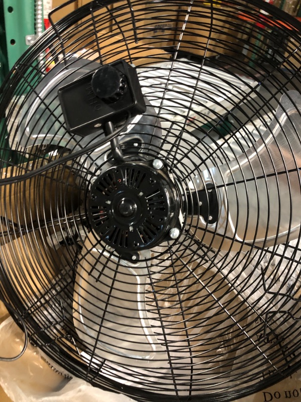 Photo 2 of **FOR PARTS**
AmazonCommercial 20" High Velocity Industrial Fan, Black
* item does not power on *