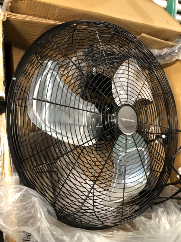 Photo 4 of **FOR PARTS**
AmazonCommercial 20" High Velocity Industrial Fan, Black
* item does not power on *