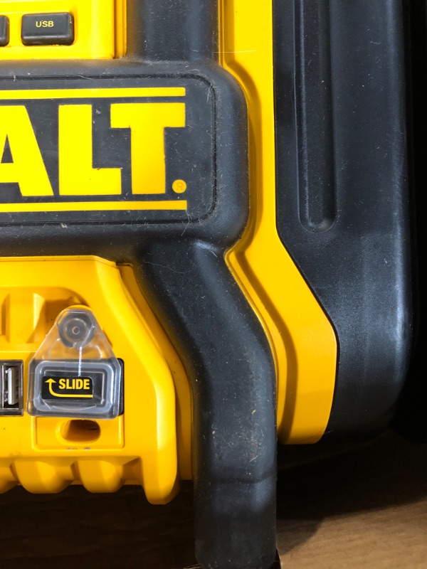 Photo 5 of (USED/See Notes) DEWALT 1600 Peak Battery Amp 12V Automotive Jump Starter/Power Station with 500 Watt AC Power Inverter, 120 PSI Digital Compressor, and USB Power, Yellow