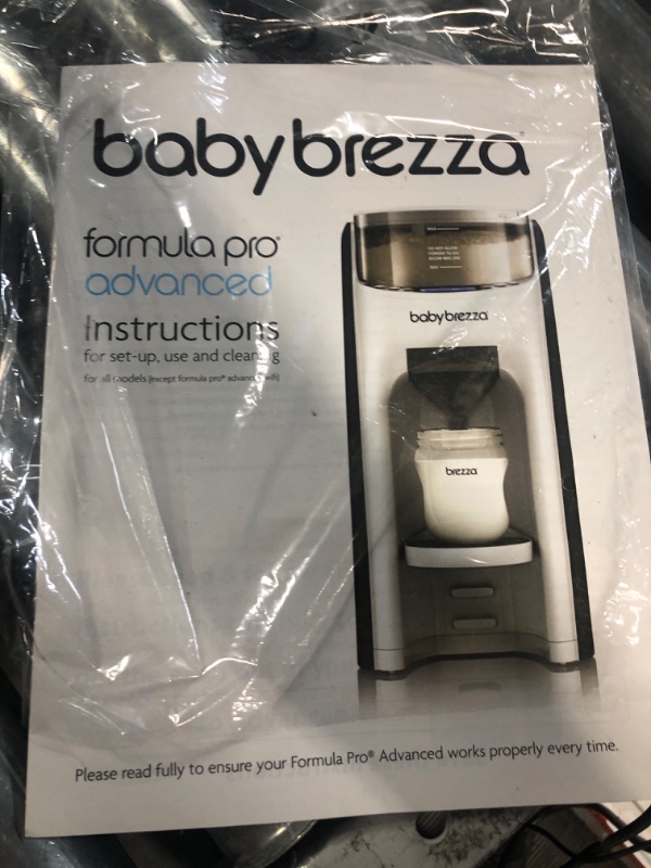 Photo 1 of Baby Brezza Formula Pro Advanced Formula Dispenser Machine 