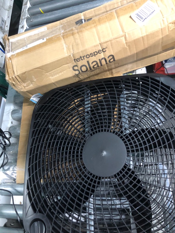 Photo 3 of **PARTS ONLY  Amazon Basics 3 Speed Box Fan, 20-Inch 20-inch Box Fan