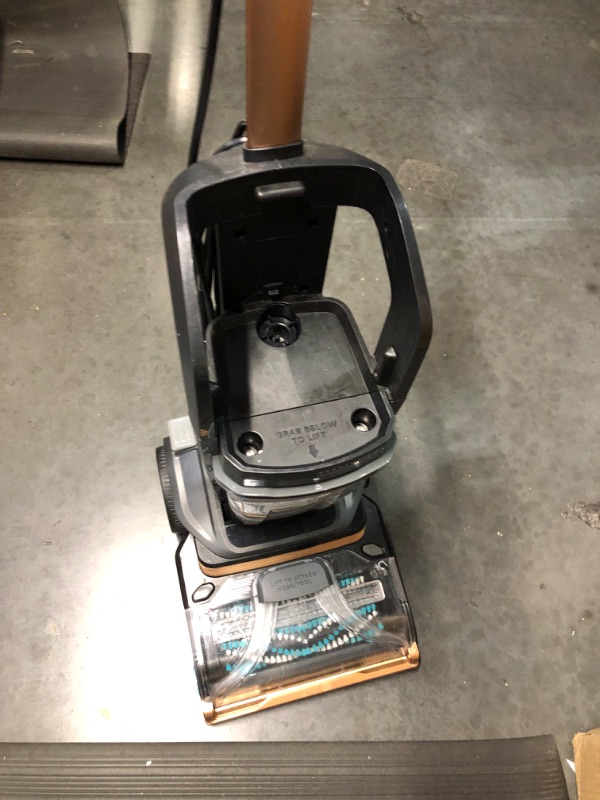 Photo 4 of  Automatic Carpet Cleaner,