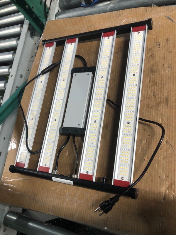 Photo 2 of *PARTS ONLY NOT FULLY FUNCTIONAL*
Sonlipo 2022 New SPF2000 LED Grow Light 200W 4x4ft Coverage