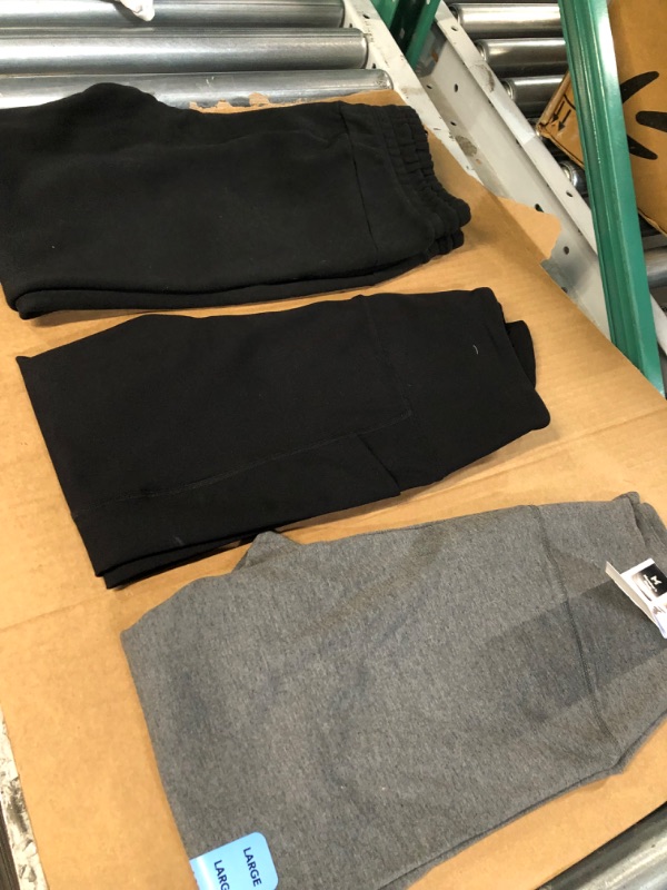 Photo 1 of Clothing Bundle (3 items) Female leggings/sweats