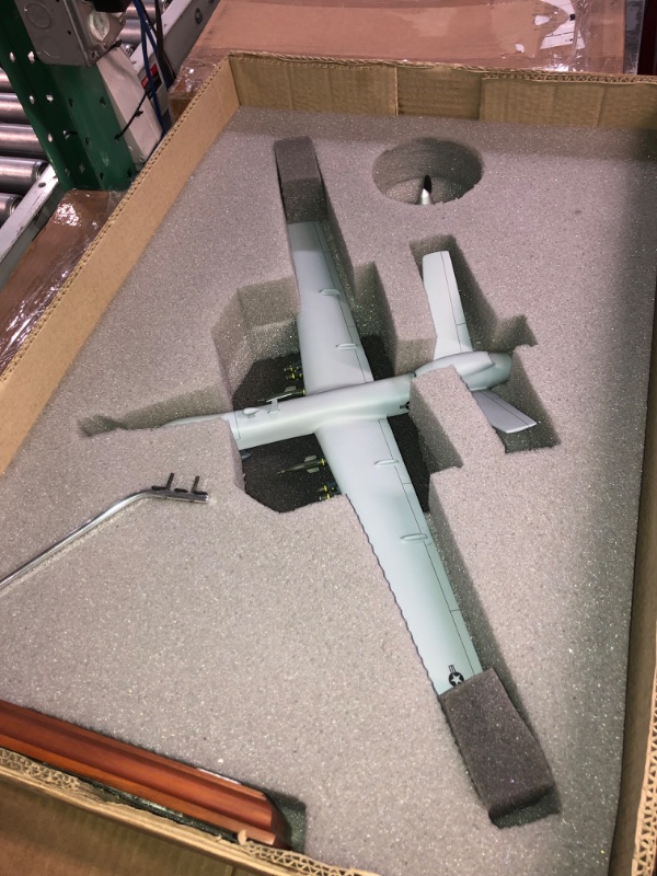 Photo 3 of Mastercraft Collection General Atomics MQ-9 Reaper Drone Model Scale:1/32