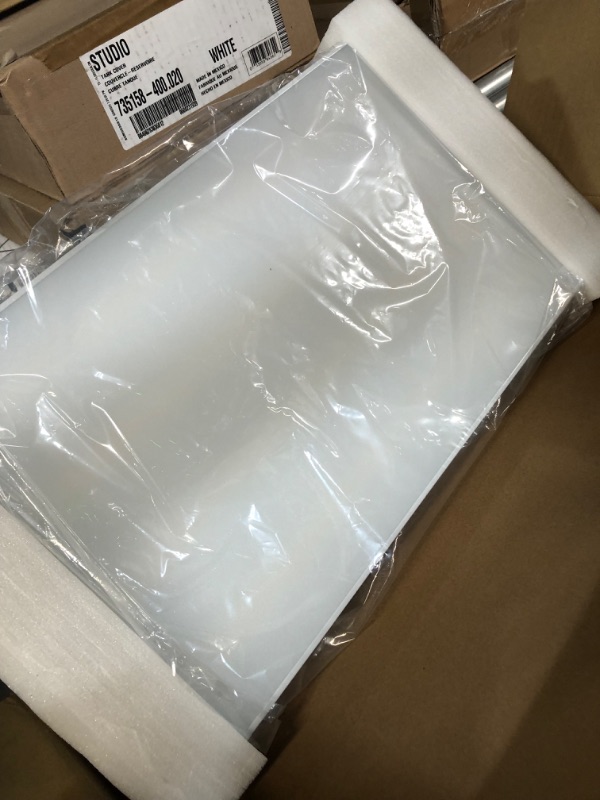 Photo 3 of Konlite 4 Foot LED Highbay Light - 225W - 120-277V - 30626 lumens - 1-10V dimmable - 5000K - UL and DLC Listed - Replaces to 8 Lamp Fluorescent T5 Fixture
