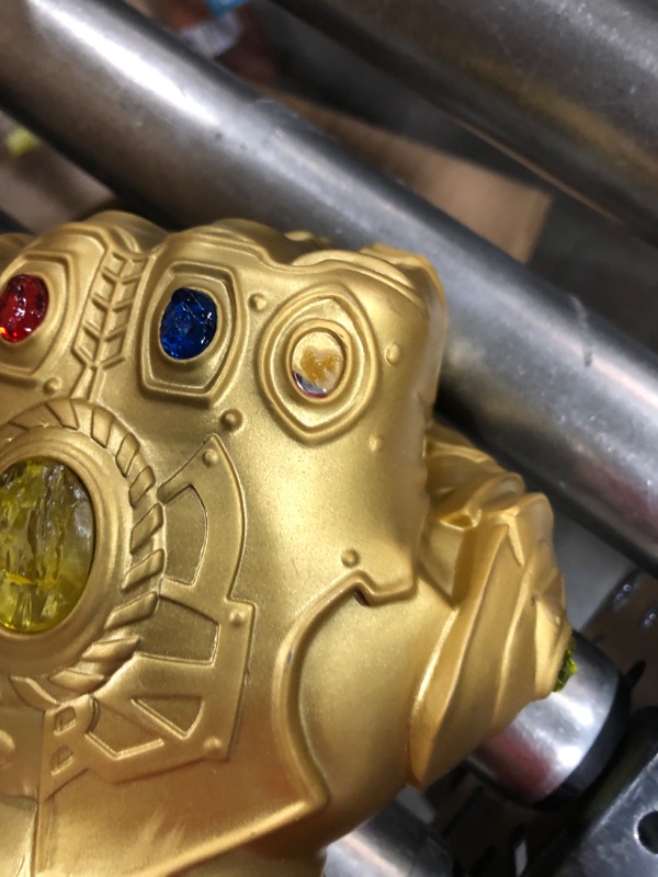 Photo 3 of AVENGERS 3 INFINITY GAUNTLET PVC BANK
