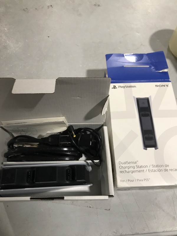 Photo 1 of Playstation DualSense Charging Station (3005837)