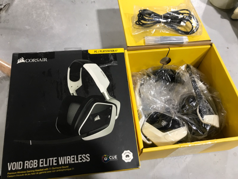 Photo 3 of Corsair VOID RGB ELITE Wireless Premium Gaming Headset with 7.1 Surround Sound (White)