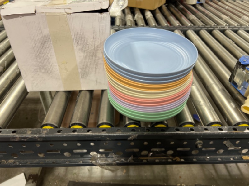 Photo 1 of 18 Pcs 9 Inches Wheat Straw Plates Plastic Reusable Dinner Plates Unbreakable Dinnerware Lightweight Dinner Dishes with 6 Colors Microwave and Dishwasher Safe for Kids Toddlers Adults